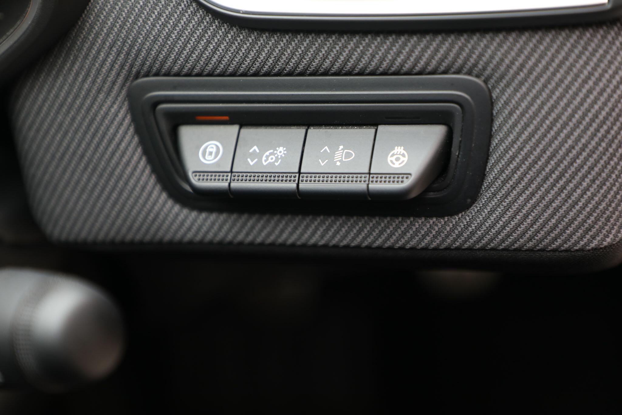 Large vehicle image